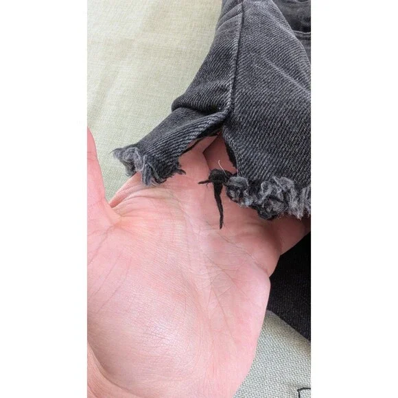 American Eagle Black High Rise Cut Off Shorts Size 6 Stretch - Picture 7 of 10